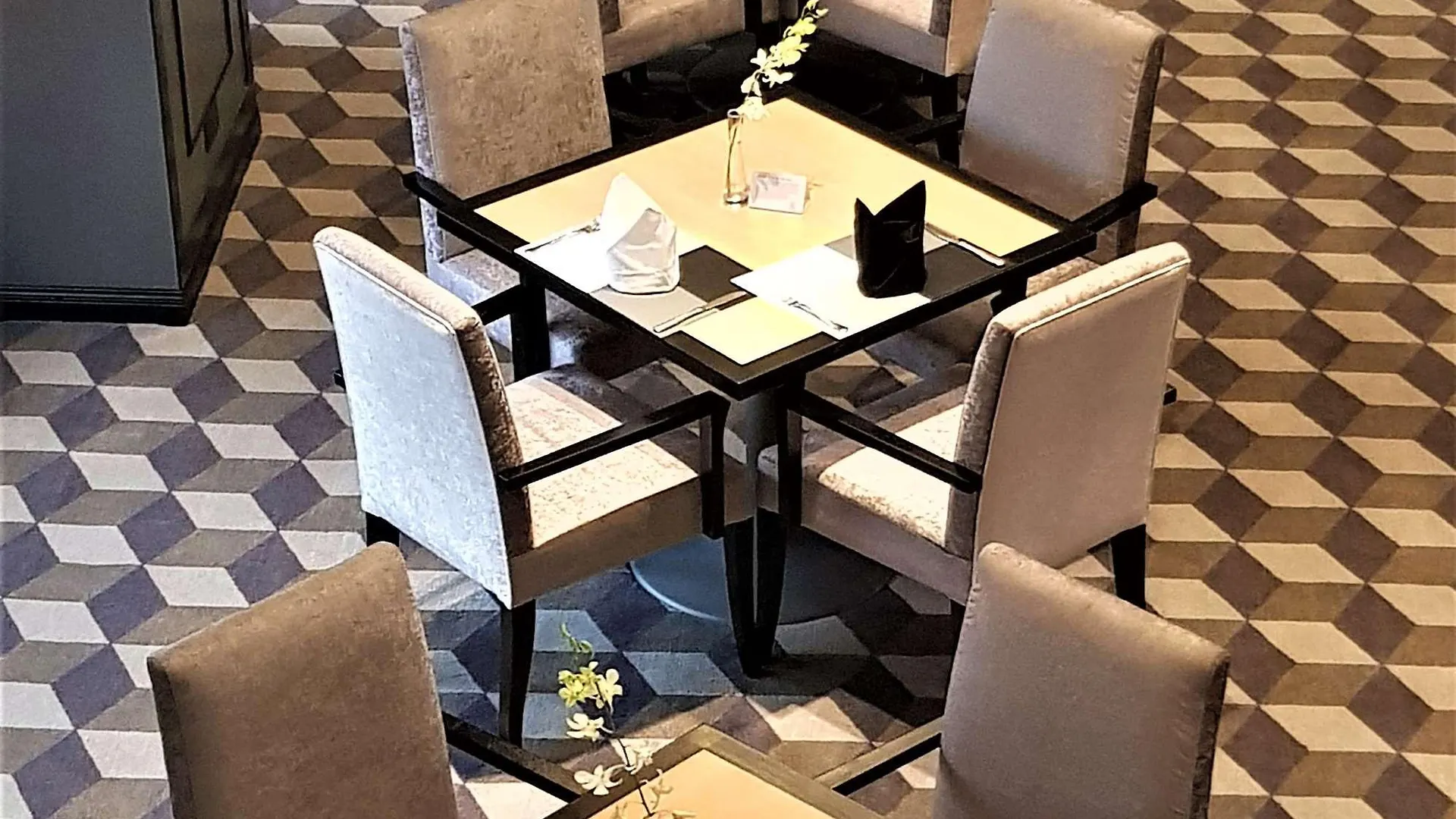 Melia Kuala Lumpur Hotel 4*,